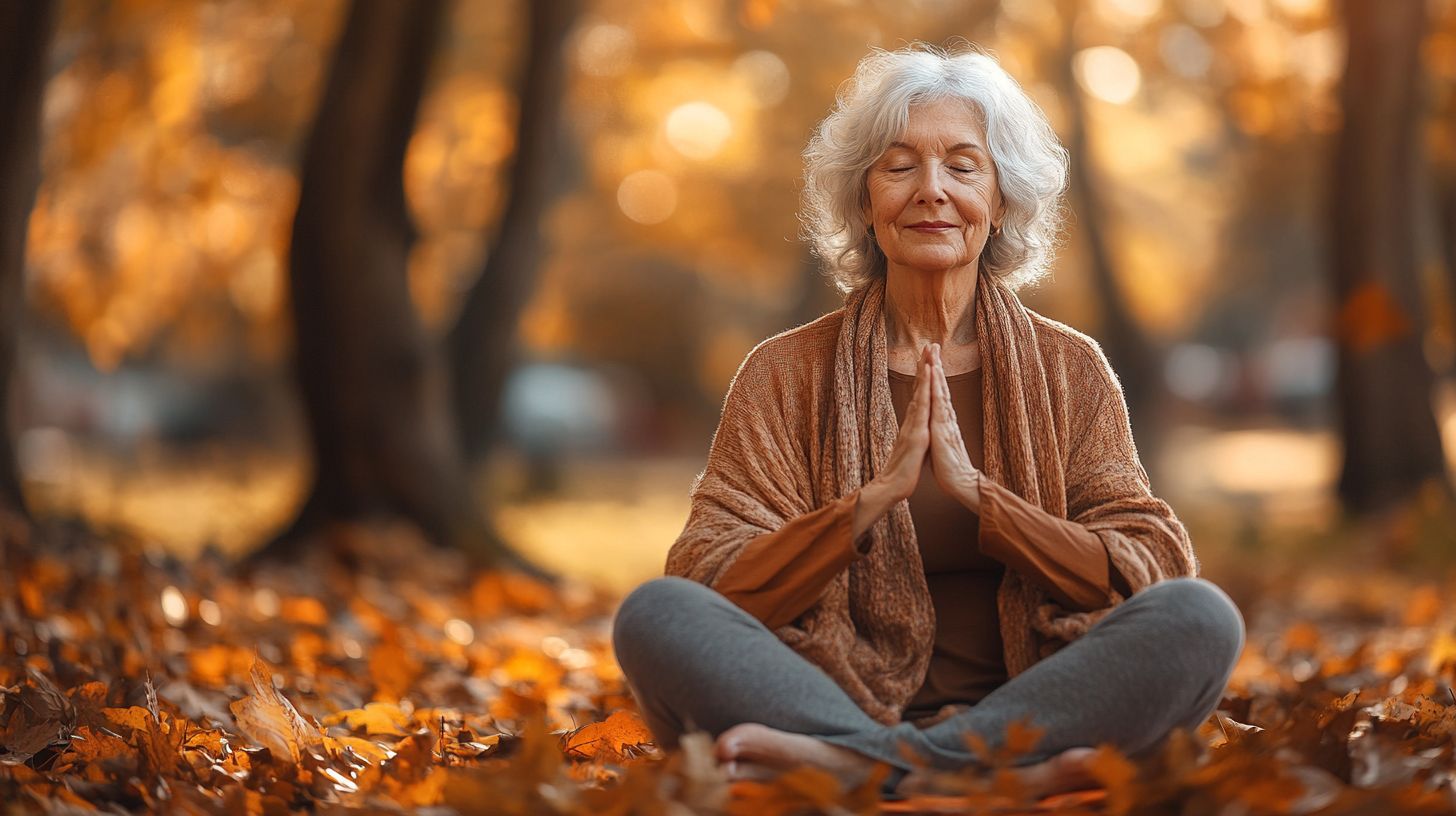 Групове заняття йогою для людей зрілого віку